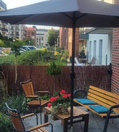 Riverside Garden Marina Apartment *