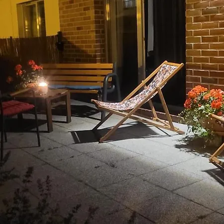 Riverside Garden Marina Apartment *